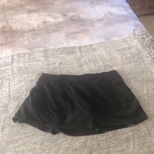 Lulu tennis skirt size 8 reg